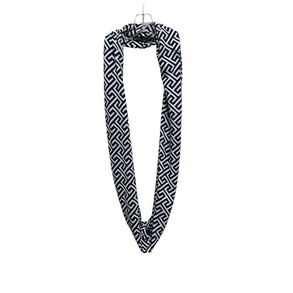 WB Brand Women's Infinity Knit Heavy Scarf Neck Warmer Navy Chevron Pattern - Picture 1 of 5